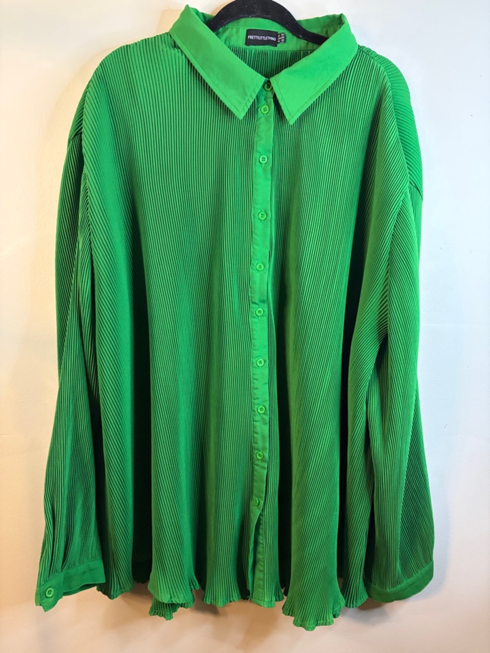 PrettyLittleThing Green Plisse OverSized Blouse & Trouser Set Size 20 EUC #139 - Picture 4 of 14